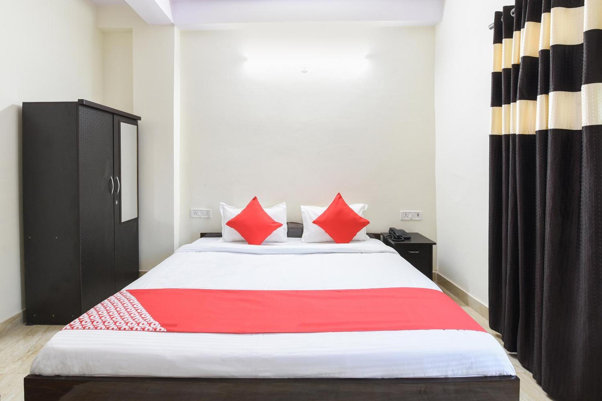 Hotel O Club Residency Yeni Delhi Dış mekan fotoğraf