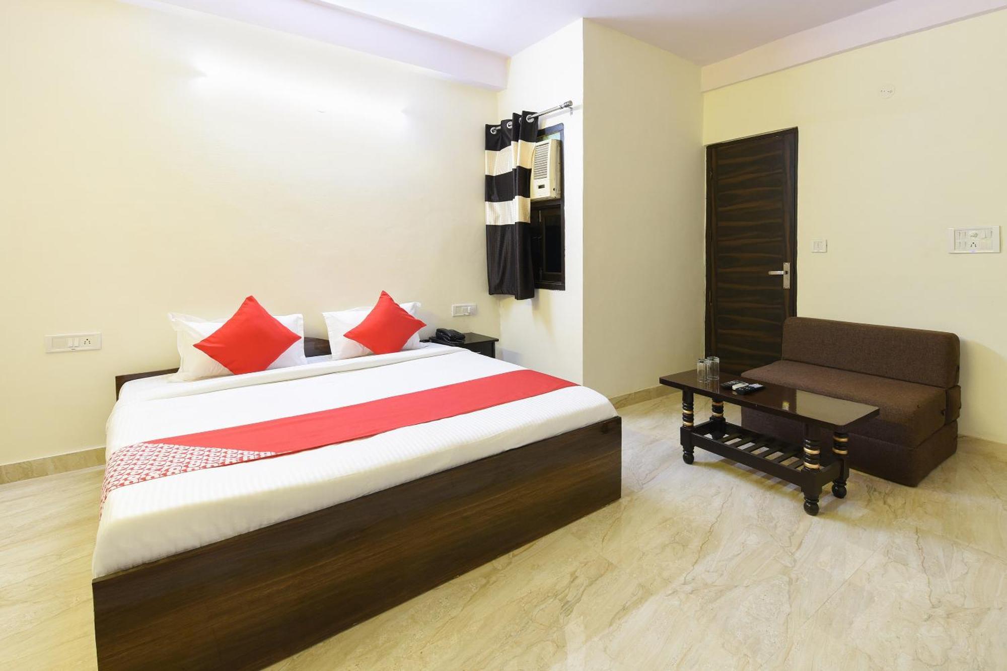Hotel O Club Residency Yeni Delhi Dış mekan fotoğraf