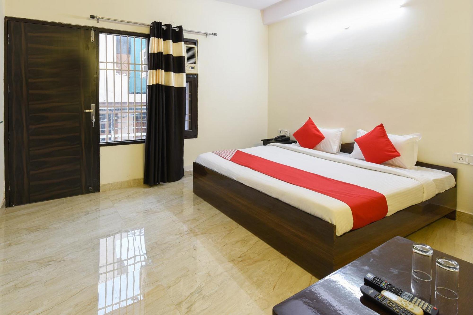 Hotel O Club Residency Yeni Delhi Dış mekan fotoğraf